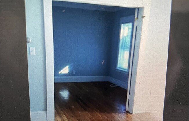 170 WAVERLEY AVE