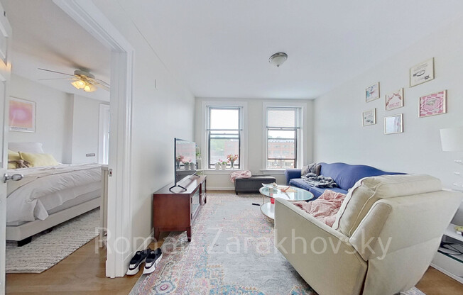 1932 BEACON ST