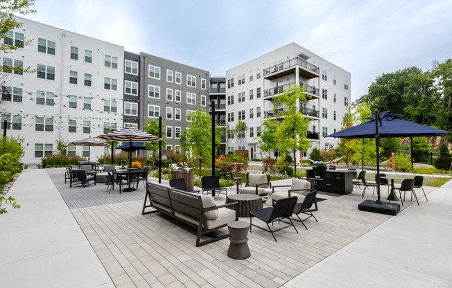 Courtyard with Outdoor Seating