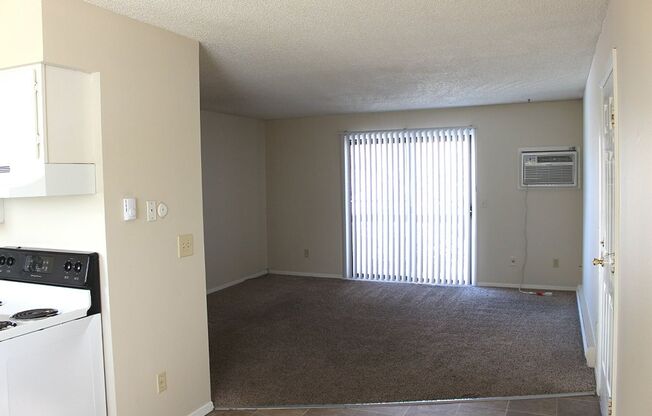 2 beds, 1 bath, 850 sqft, $1,475, Unit 2