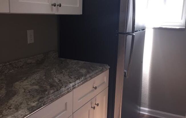 1 bed, 1 bath, 755 sqft, $895, Unit 3