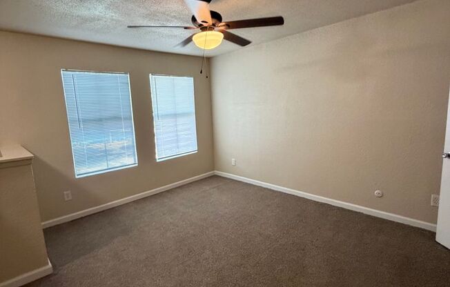 1 bed, 1 bath, 682 sqft, $905, Unit 717