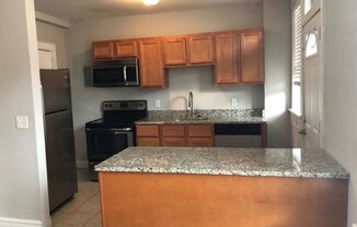 2 beds, 1 bath, 900 sqft, $1,095, Unit F