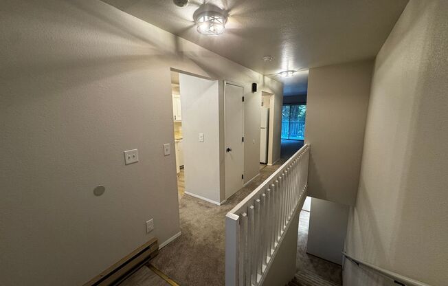 Charming Updated 2-Bed, 2.5-Bath Condo in Bremerton