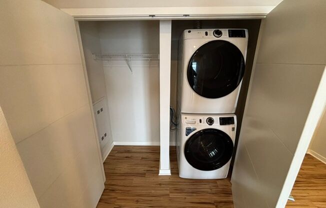 1 bed, 1 bath, 821 sqft, $1,650, Unit 10001-209