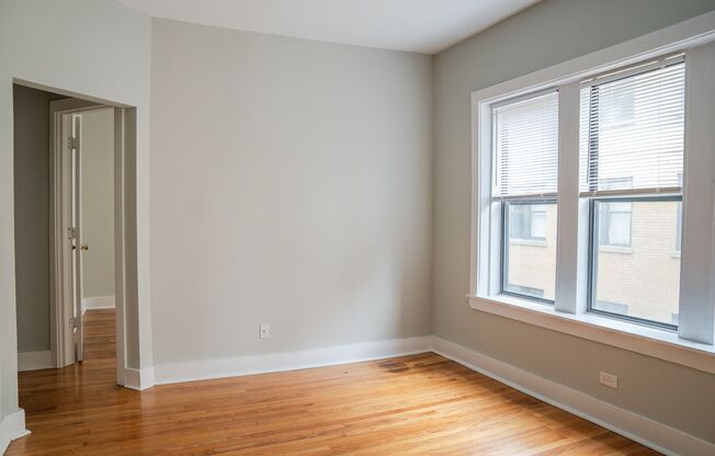 2 beds, 1 bath, 775 sqft, $1,825, Unit 3010-2N
