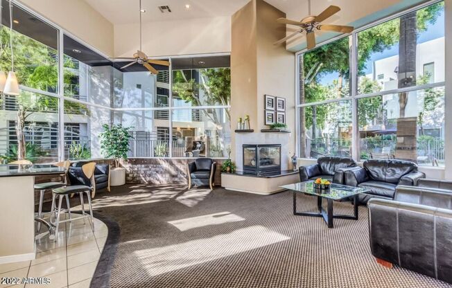 3 beds, 2 baths, $1,900, Unit # 2101