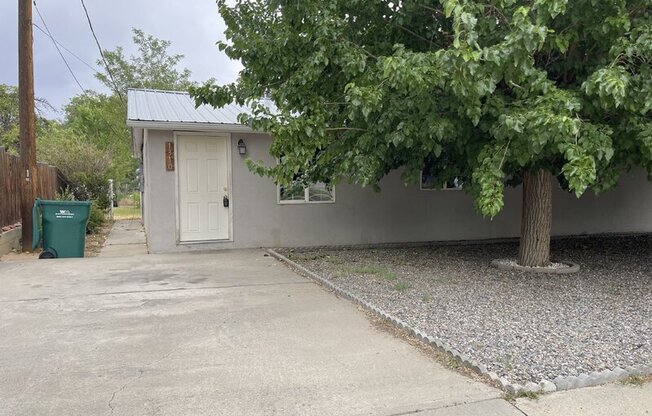 1310 SMITH LN
