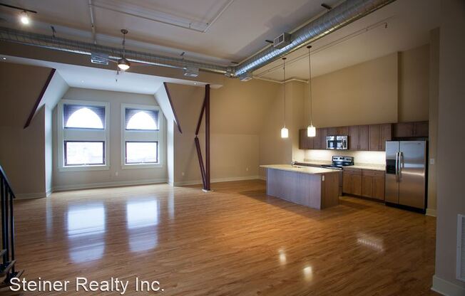 5th Avenue School Lofts