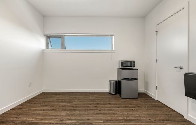 Studio, 1 bath, 178 sqft, $795, Unit A8