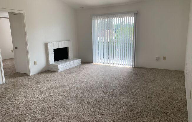 2 beds, 2 baths, 1,003 sqft, $1,120, Unit 2906