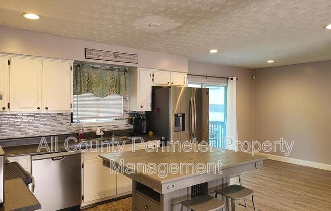 6685 HEARTH CT