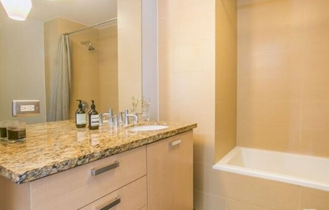Studio, 1 bath, 600 sqft, $1,950, Unit 908