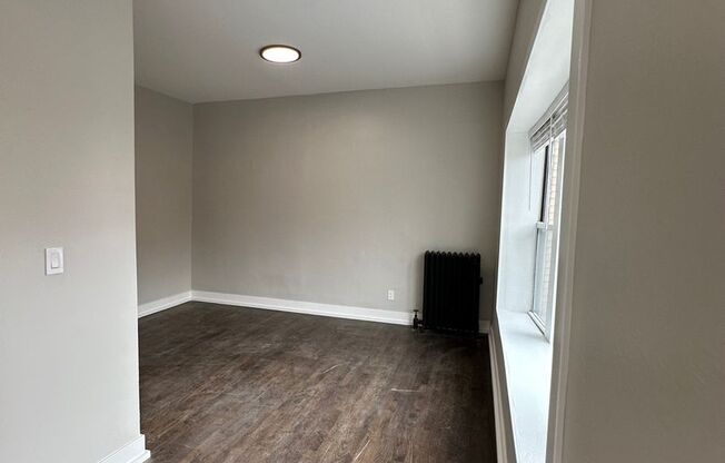 Studio, 1 bath, $1,350, Unit #19-B