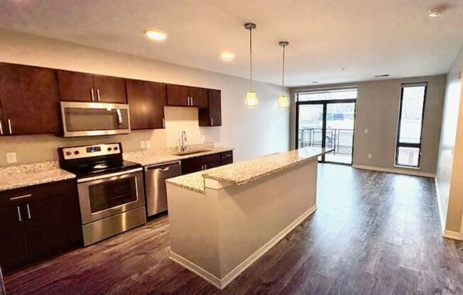 1 bed, 1 bath, 676 sqft, $1,425, Unit 219