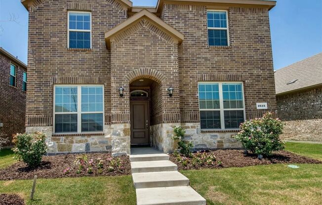 Ready for move in/ Prime location