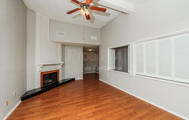 1 bed, 1 bath, 730 sqft, $845, Unit 1216