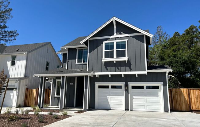 2 Months Free Rent! Welcome to Rincon Meadows! Upper 3 bed 2 bath townhome with detached garage