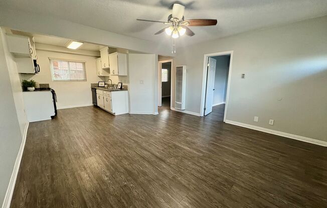 2 beds, 1 bath, 800 sqft, $2,325, Unit 318-02