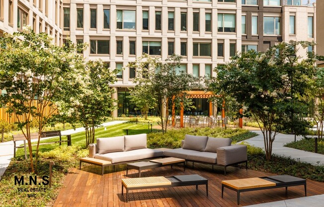 1 bed, 1 bath, $3,774, Unit 724