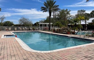 5467 Vineland Rd.