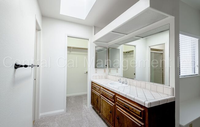 3 beds, 2.5 baths, $1,995, Unit # 6