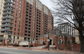 LUXURY CONDO IN BETHESDA