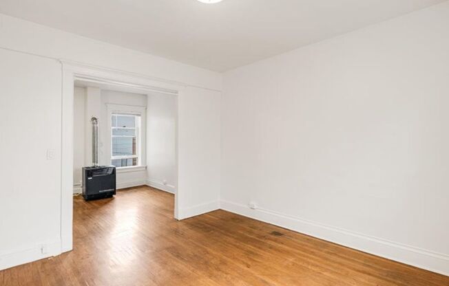 1 bed, 1 bath, 579 sqft, $1,250, Unit 411