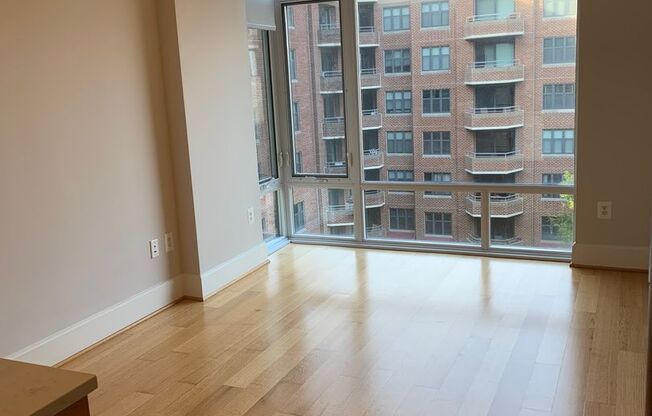 1 bed, 1 bath, $2,750, Unit 719