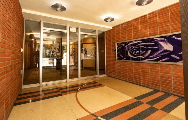 1 bed, 1 bath, 550 sqft, $1,400, Unit 105