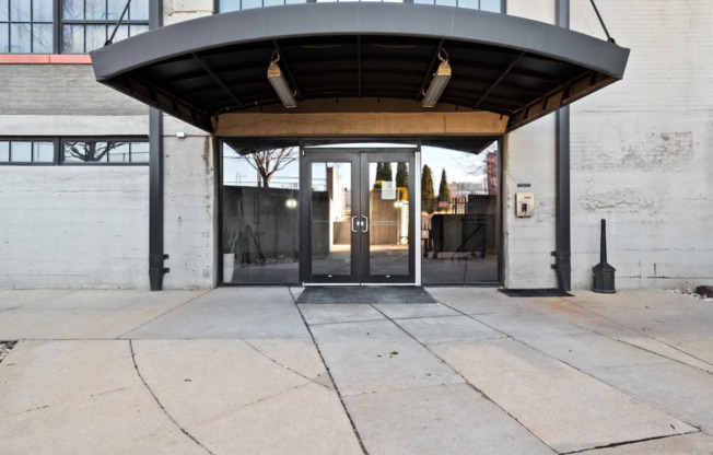 1 bed, 1 bath, 790 sqft, $1,100, Unit 212