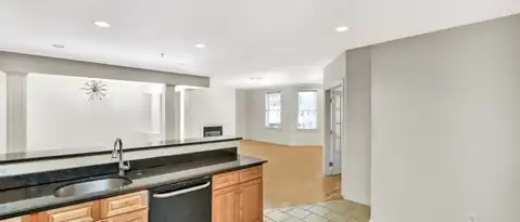 81 87 FAIRMOUNT AVE