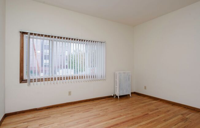 Studio, 1 bath, 400 sqft, $895, Unit 1917-06