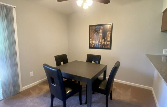 1 bed, 1 bath, 720 sqft, $1,323
