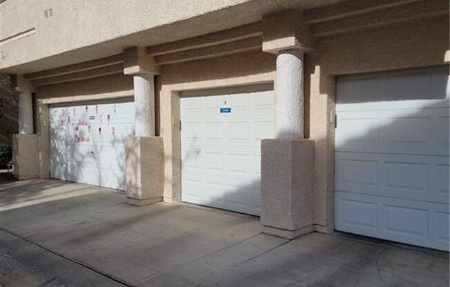 2 beds, 2 baths, $1,450, Unit # 2044