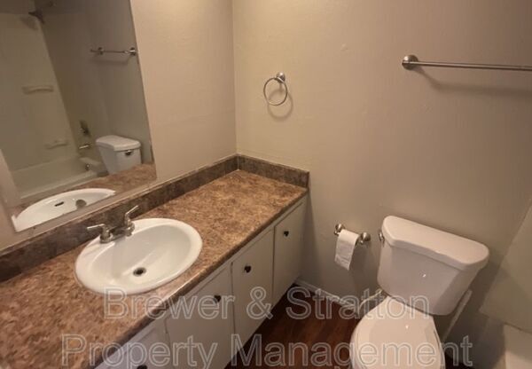 1 bed, 1 bath, 640 sqft, $1,095