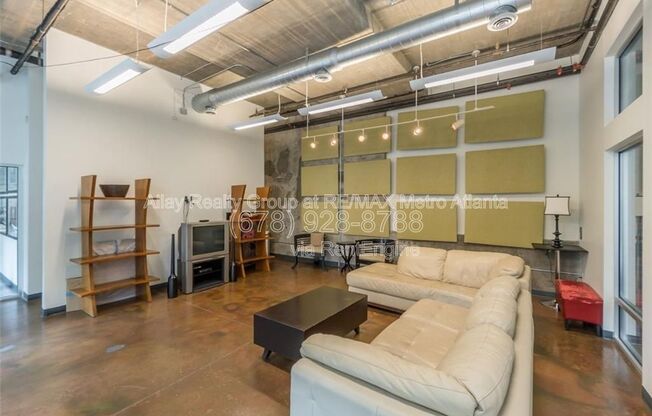 2 beds, 2 baths, 1,194 sqft, $2,700, Unit Unit 411