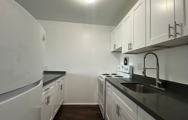 1 bed, 1 bath, 650 sqft, $1,595, Unit #6