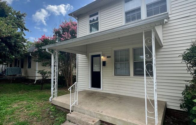 1103 Berry Street - MOVE IN SPECIAL
