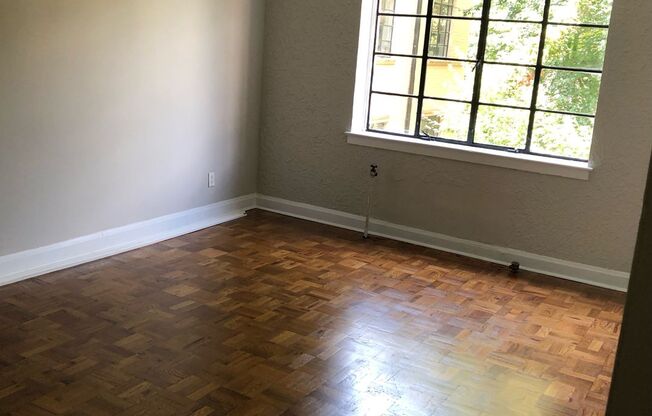 1 bed, 1 bath, $1,400