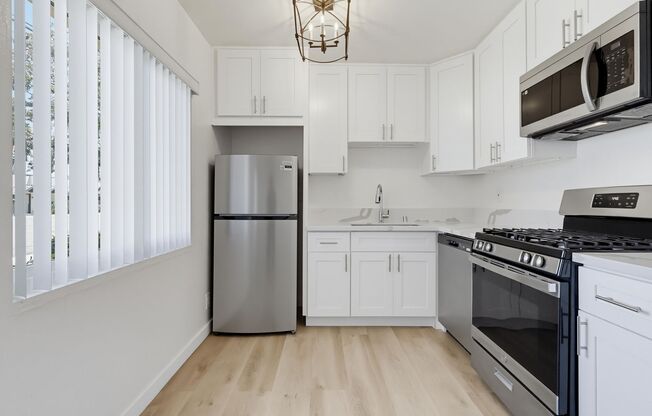 1 bed, 1 bath, 557 sqft, $1,950, Unit #102