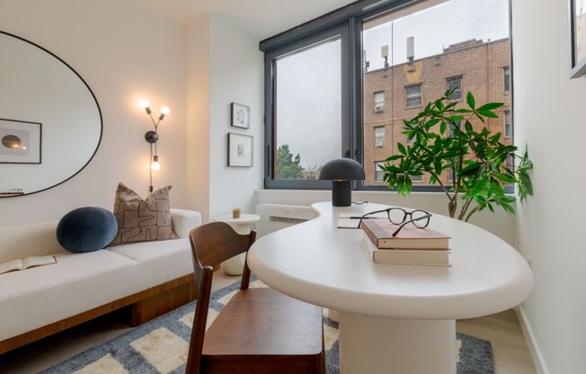 3 beds, 2 baths, $6,643, Unit 14K