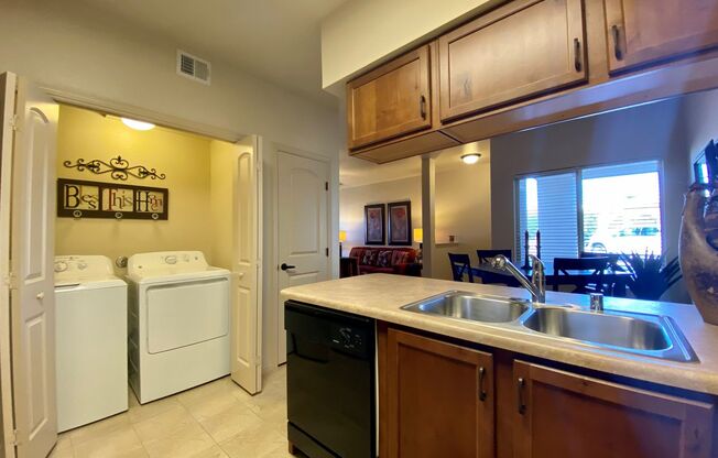 1 bed, 1 bath, 753 sqft, $1,250, Unit 3703