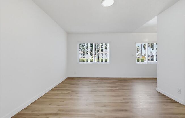 1 bed, 1 bath, 557 sqft, $1,950, Unit #102