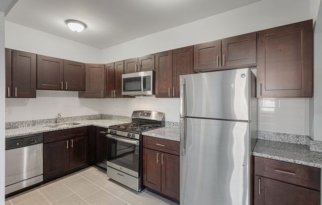 Studio, 1 bath, 375 sqft, $1,495, Unit 609