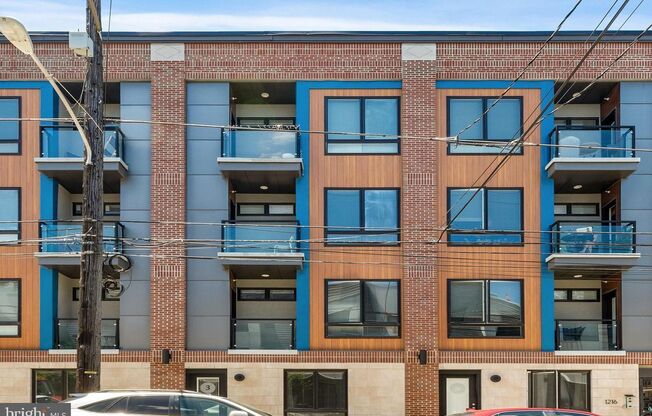 2 beds, 1 bath, 802 sqft, $1,795, Unit Unit 7