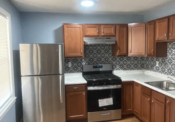4006 EDGEWOOD RD