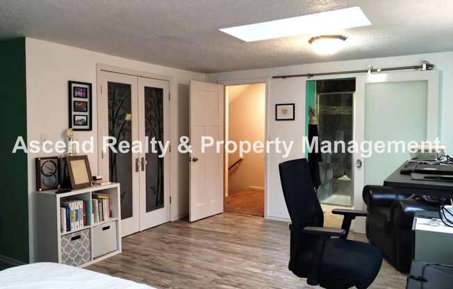 3 beds, 2 baths, $2,475