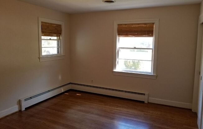 3 beds, 2 baths, $2,100