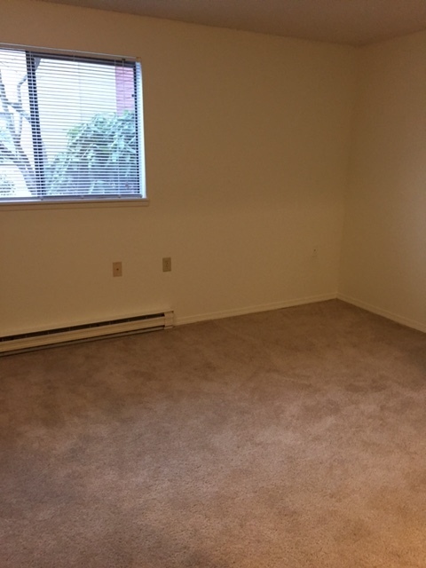 1 bed, 1 bath, 780 sqft, $1,489, Unit D106 H/C